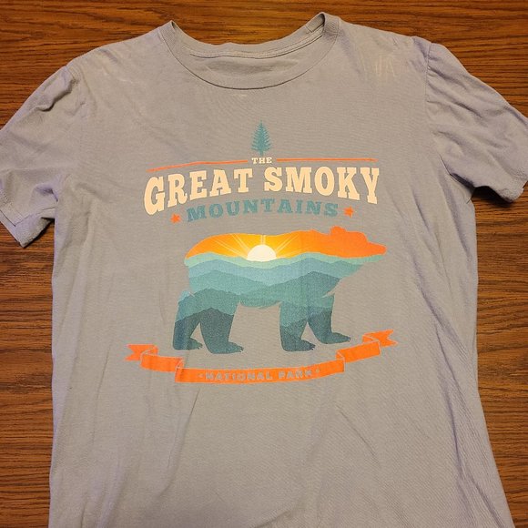 Great Smoky Mountains National Park Bear Graphic Tee - Picture 1 of 1